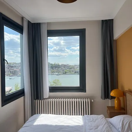 Apartment Modern Design, 4 Bedroom Amazing Sea View, Karakoey 8 Istanbul