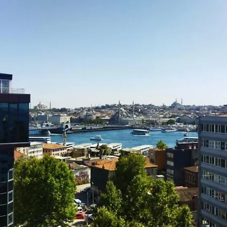 Apartment Modern Design, 4 Bedroom Amazing Sea View, Karakoey 8 Istanbul