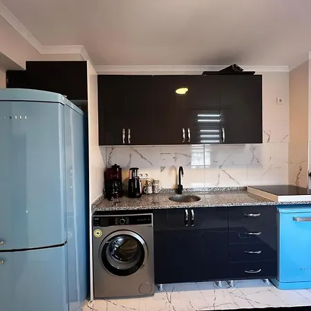 Modern Design, 4 Bedroom Amazing Sea View, Karakoey 8 Apartment *