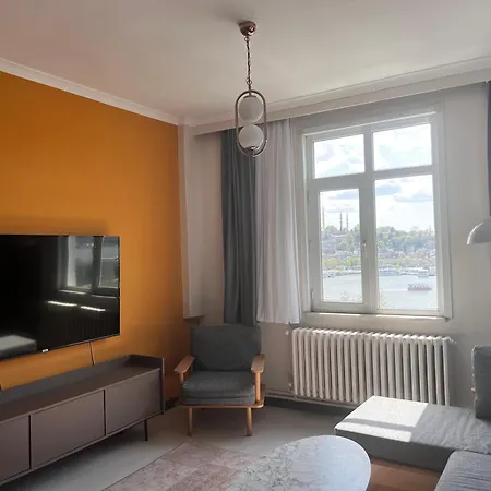 Modern Design, 4 Bedroom Amazing Sea View, Karakoey 8 Apartment