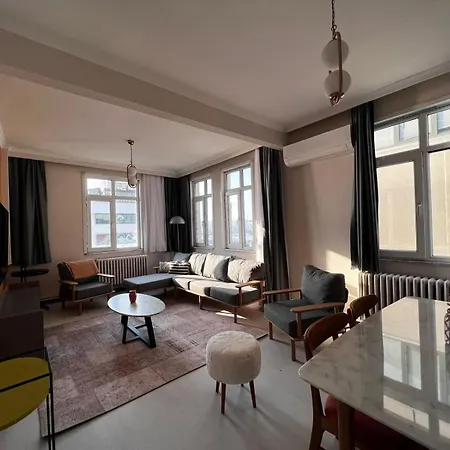 Amazing Sea View, Modern Design 4 Bedroom In Karakoey דירה