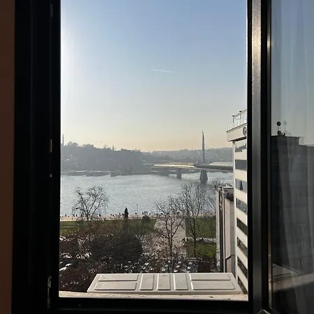 Amazing Sea View, Modern Design 4 Bedroom In Karakoey דירה איסטמבול
