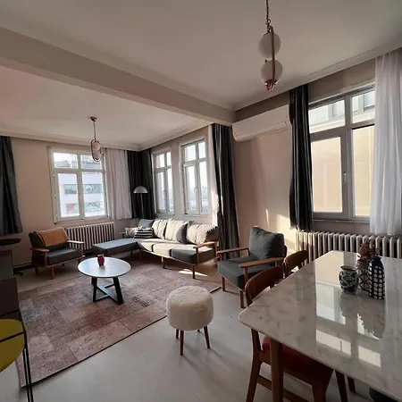 Amazing Sea View, Modern Design 4 Bedroom In Karakoey דירה