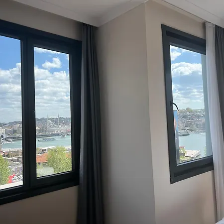 Amazing Sea View, Modern Design 4 Bedroom In Karakoey דירה *