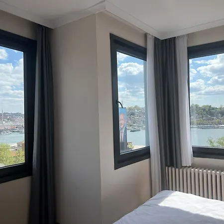 Amazing Sea View, Modern Design 4 Bedroom In Karakoey דירה איסטמבול