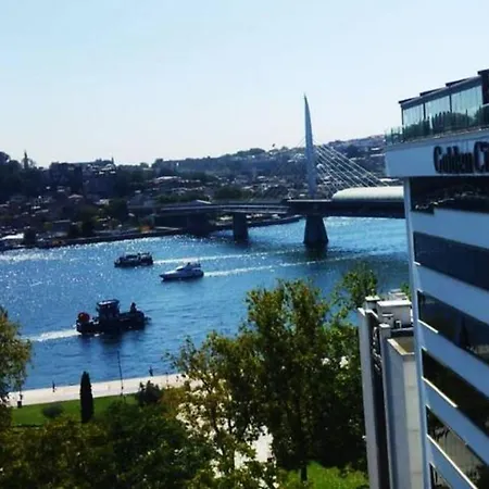 Apartment Amazing Sea View, Modern Design 4 Bedroom In Karakoey Istanbul